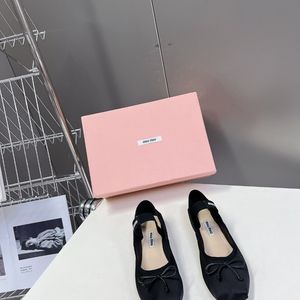 Meet your Posher, Quincy